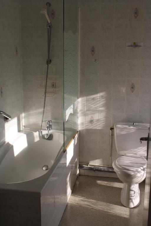 Auberge De Saint Julien Aux Bois Værelse billede