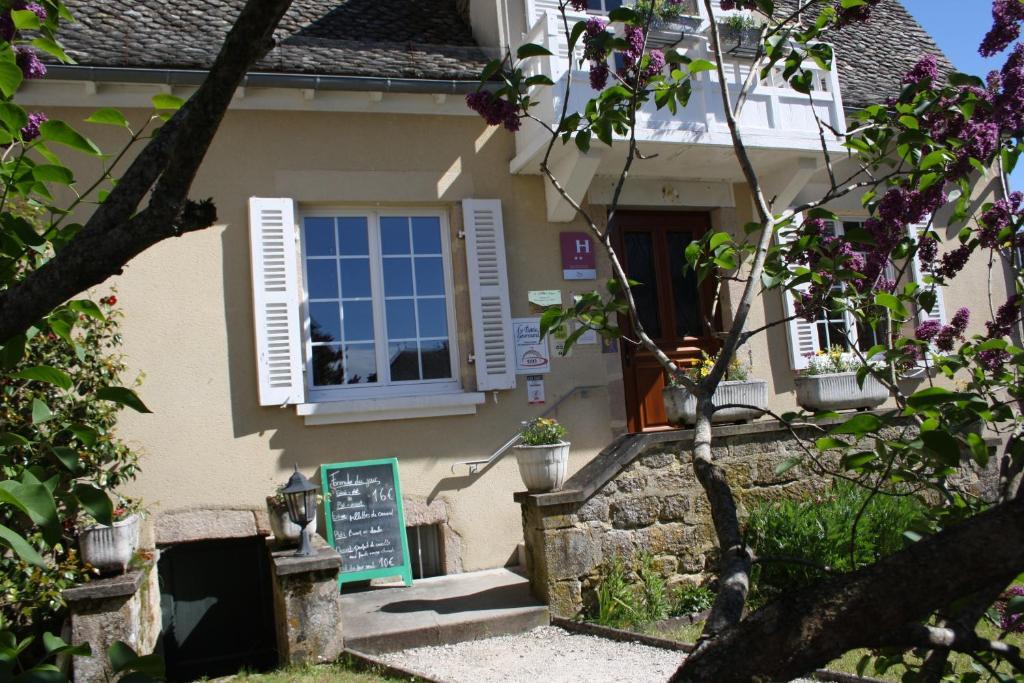 Auberge De Saint Julien Aux Bois Eksteriør billede