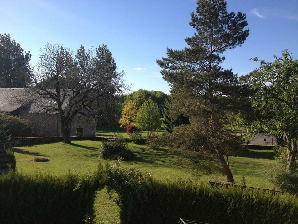 Auberge De Saint Julien Aux Bois Eksteriør billede