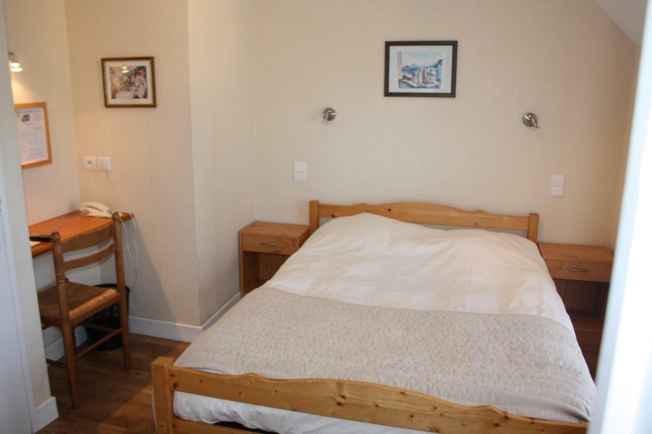 Auberge De Saint Julien Aux Bois Eksteriør billede